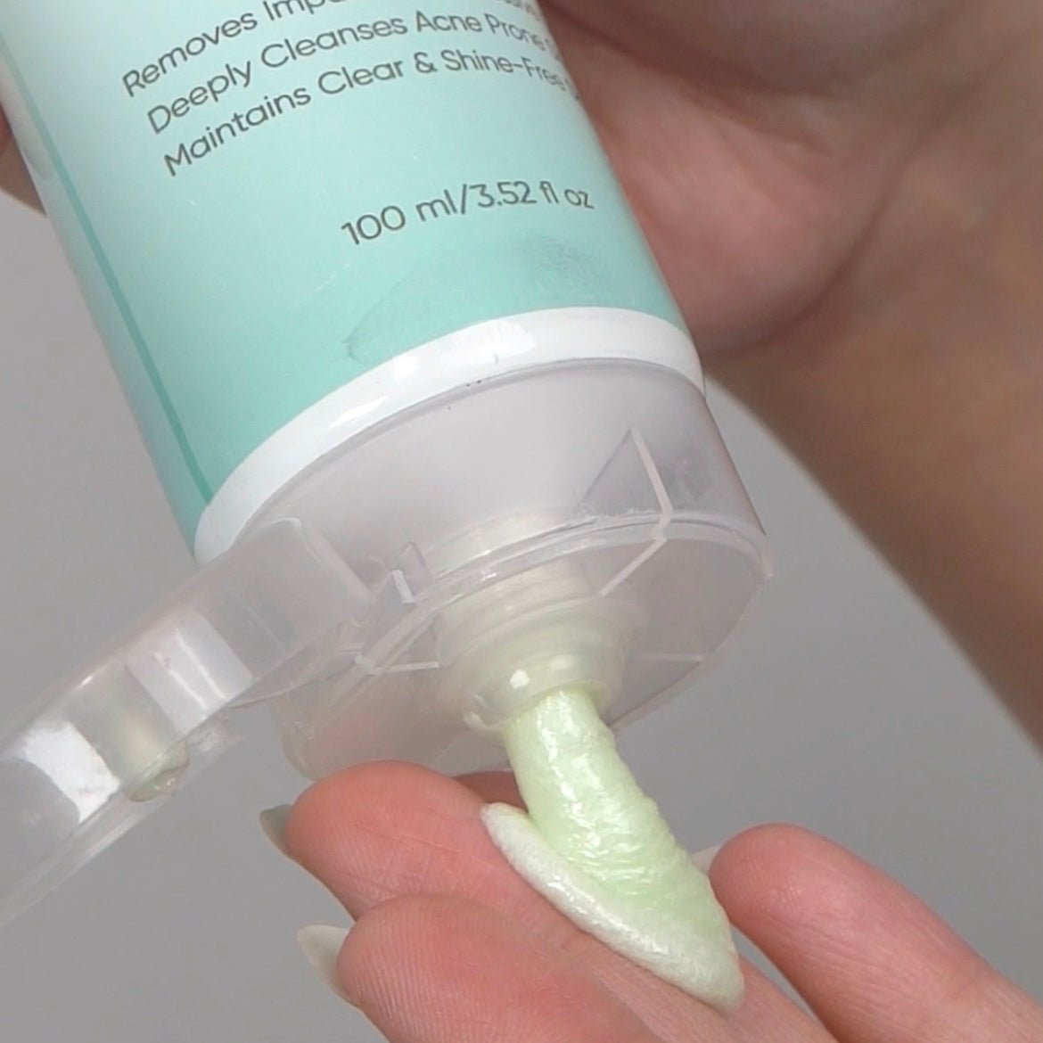 Tea Tree Foaming Face wash - Liven Skincare